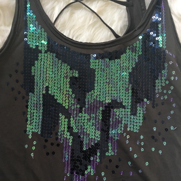 NWOT⭐️Fun glitter top - Picture 2 of 3